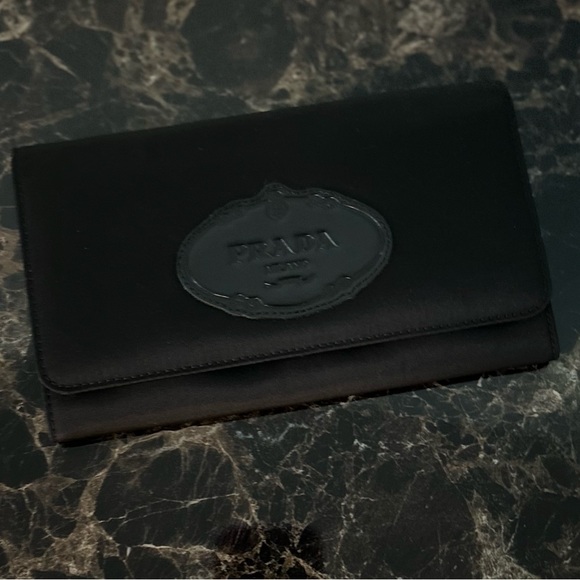 Authentic Prada Milano Logo Tessuto Wallet - Picture 2 of 12